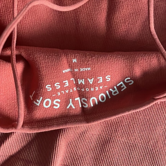 cross back halter top - Picture 4 of 4